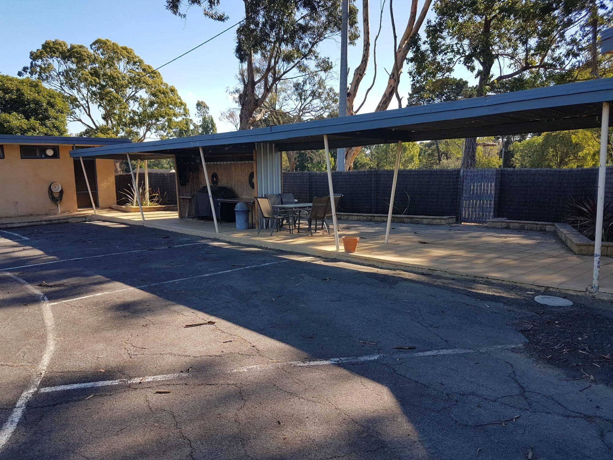 Motel Traralgon Eksteriør billede